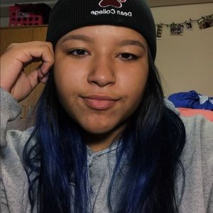 Meet your Posher, Janasia